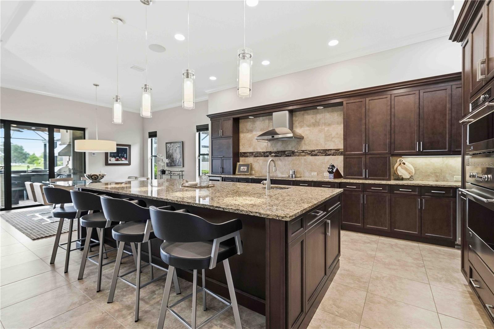 COUNTRY CLUB EAST AT LAKEWD RNCH TT - Residential