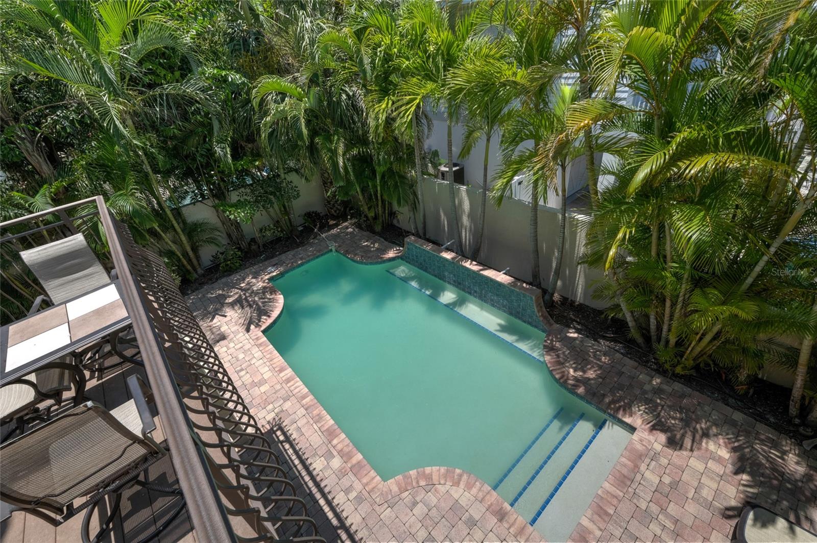 VILLAS ON FIFTH AVE - Residential