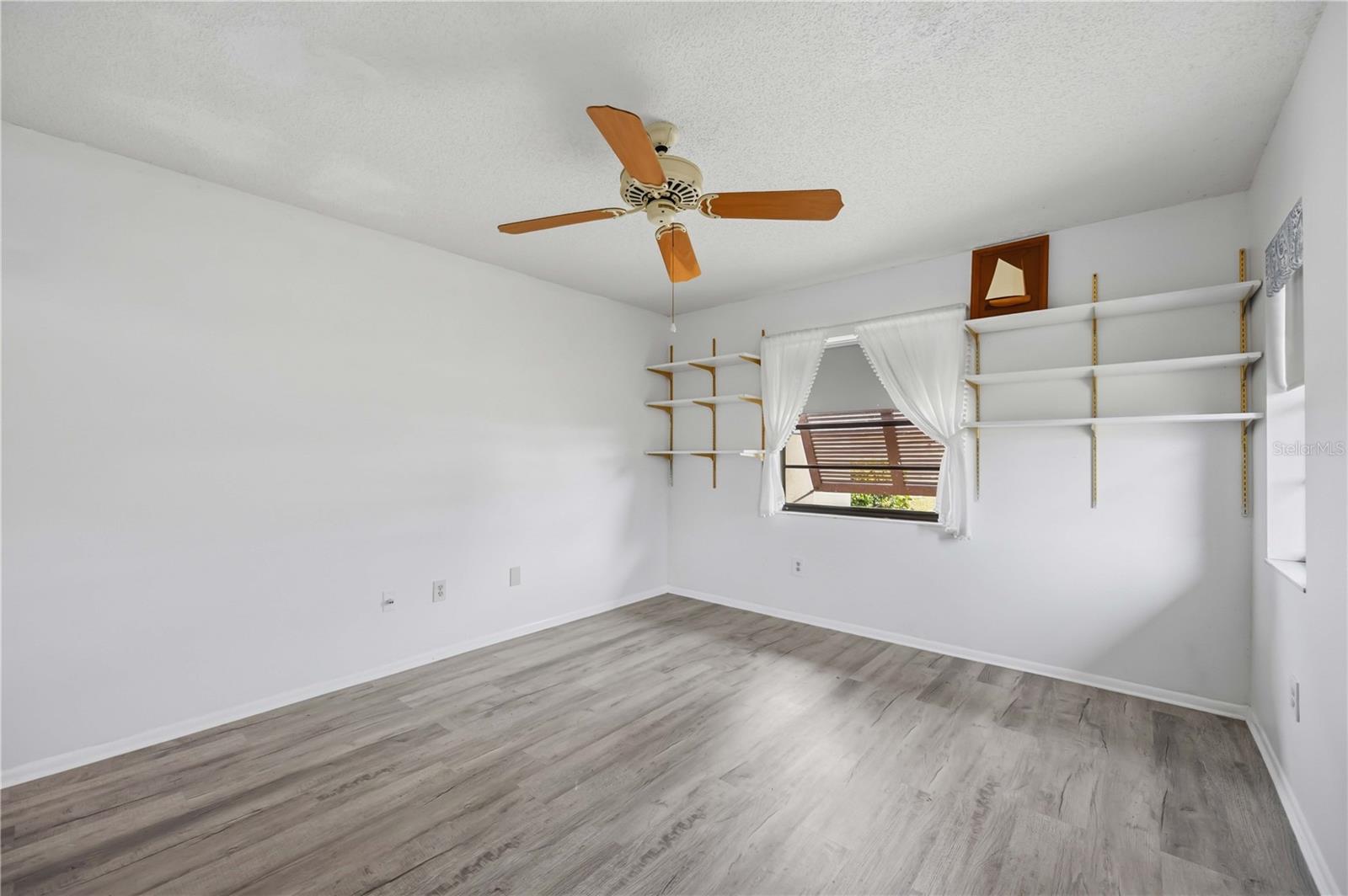 HOURGLASS LAKES PH 1 - Residential