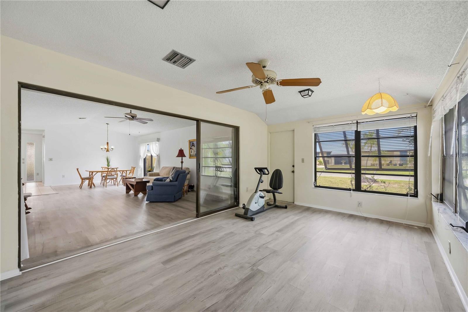 HOURGLASS LAKES PH 1 - Residential