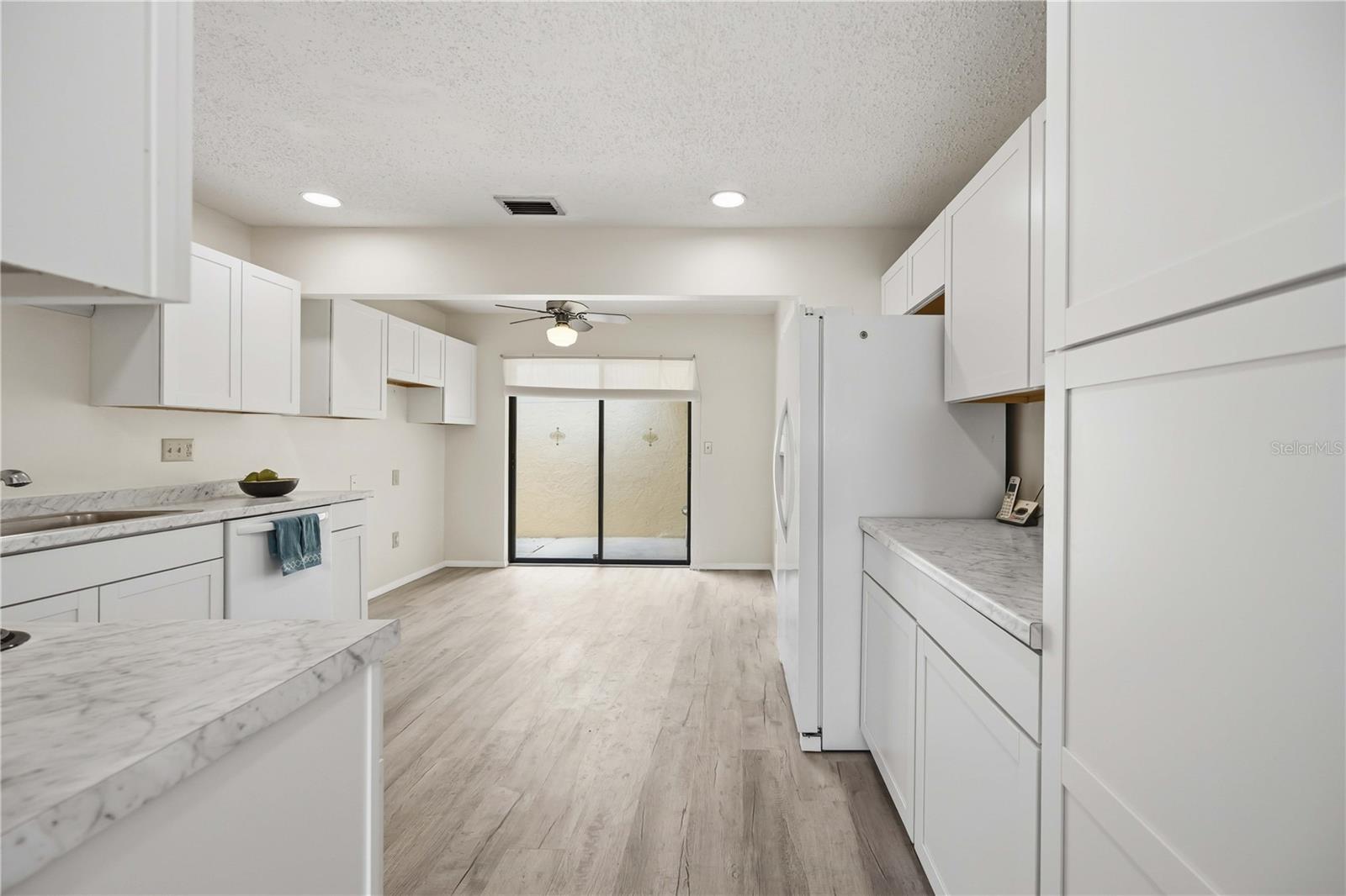 HOURGLASS LAKES PH 1 - Residential