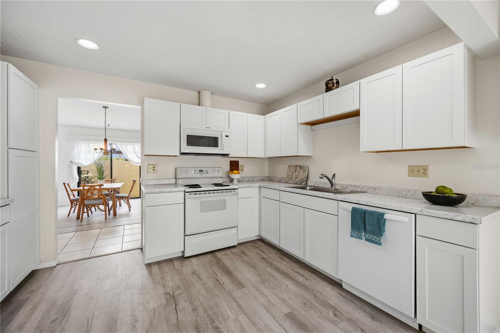 HOURGLASS LAKES PH 1 - Residential