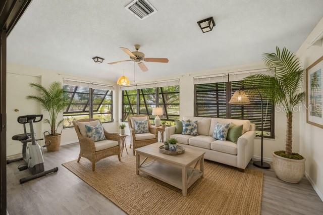 HOURGLASS LAKES PH 1 - Residential