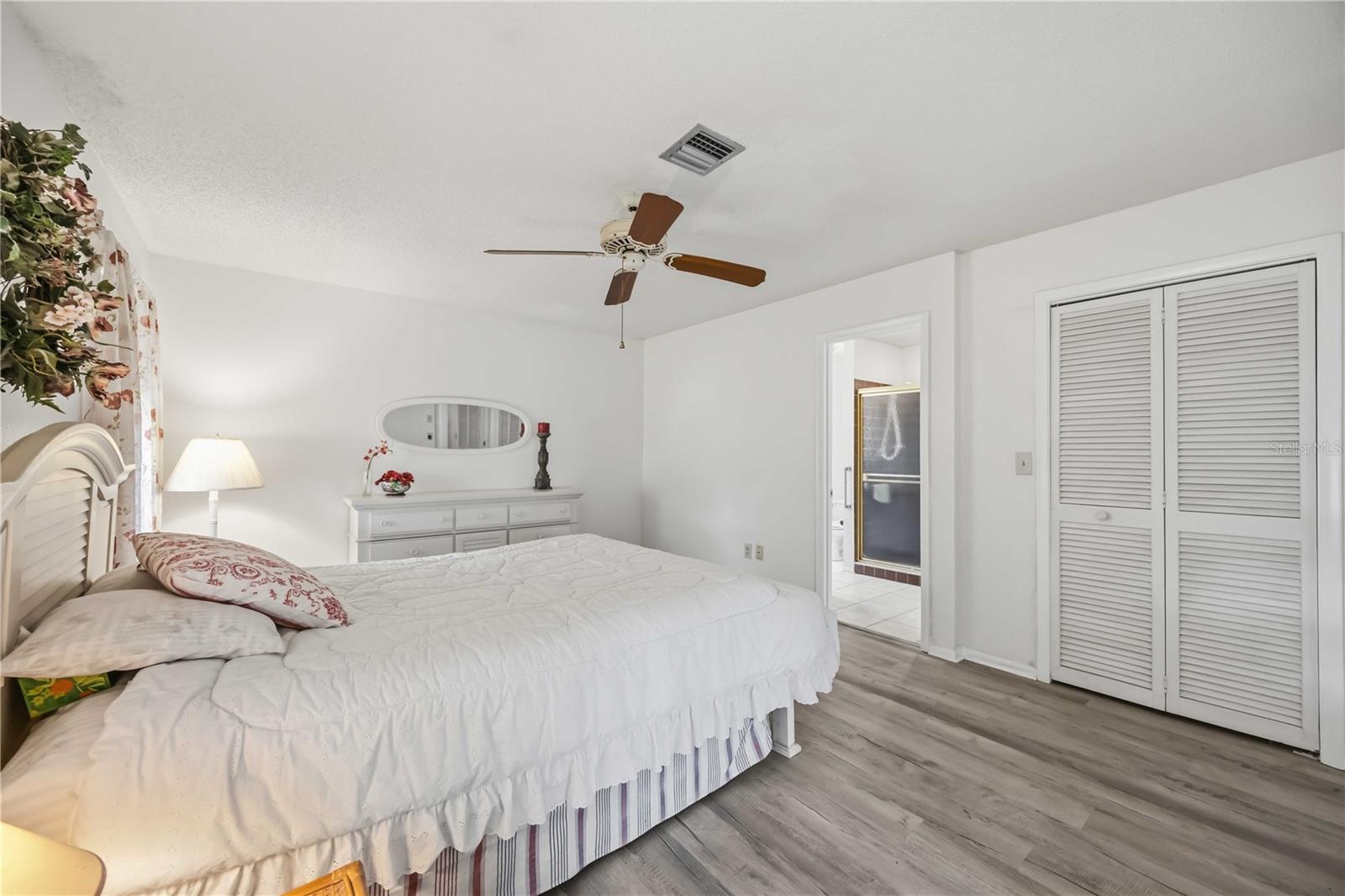 HOURGLASS LAKES PH 1 - Residential