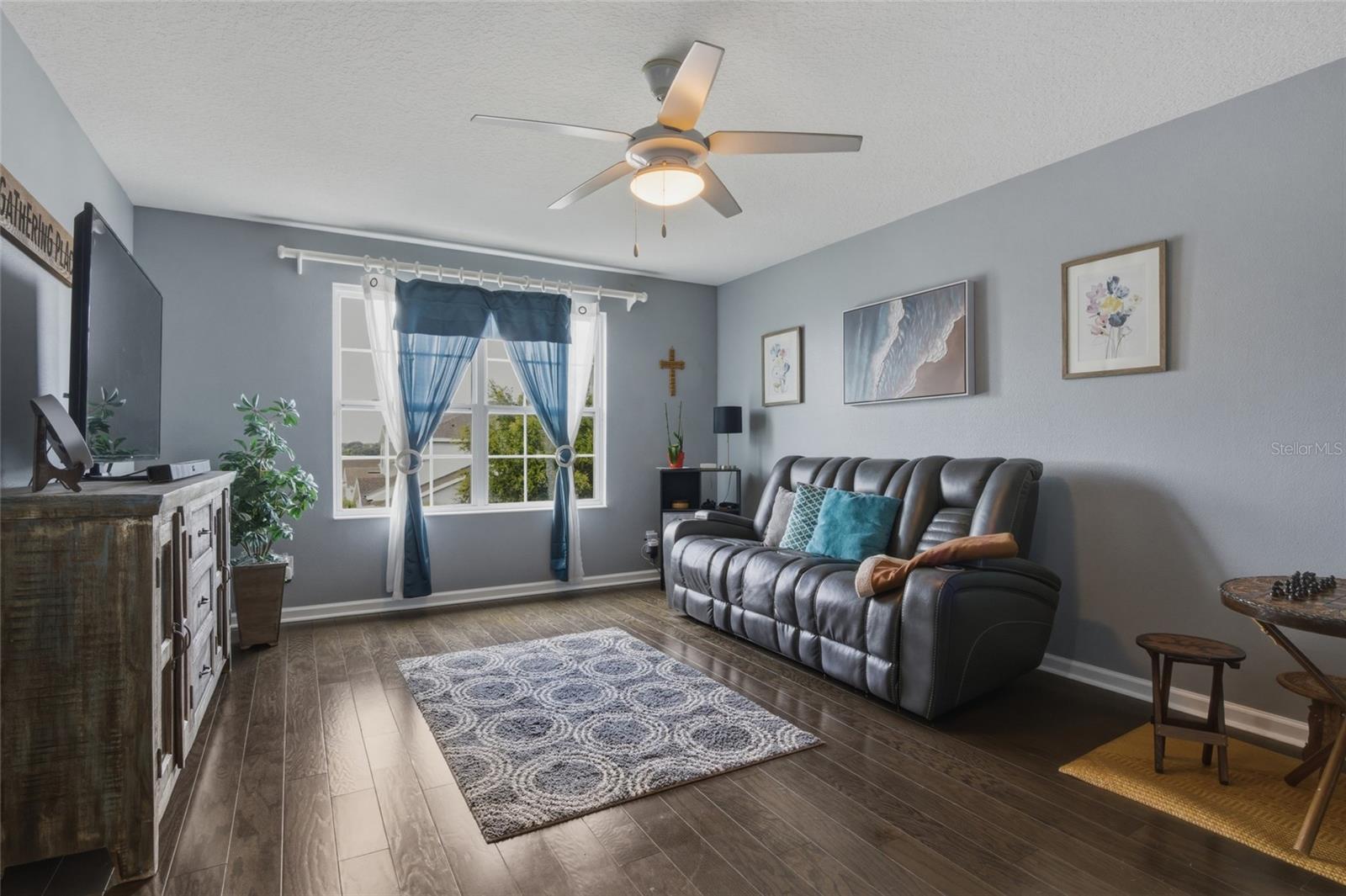 JOHN'S LAKE LANDING - Residential