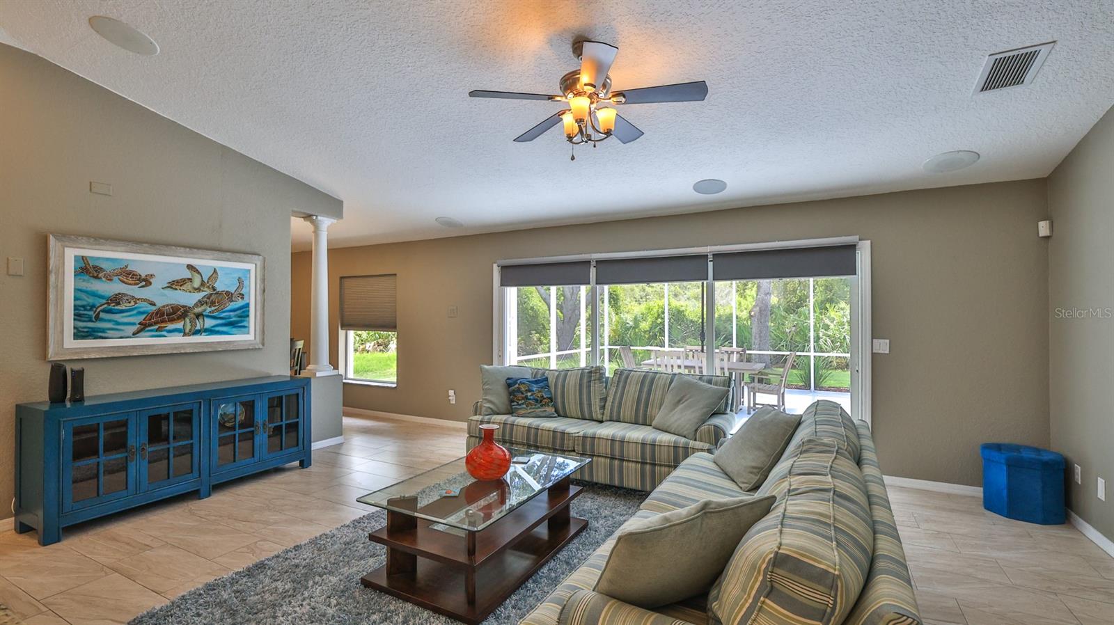 LIONSPAW ACCLAIM TR A - Residential