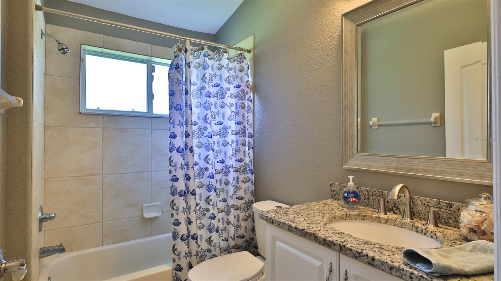 LIONSPAW ACCLAIM TR A - Residential