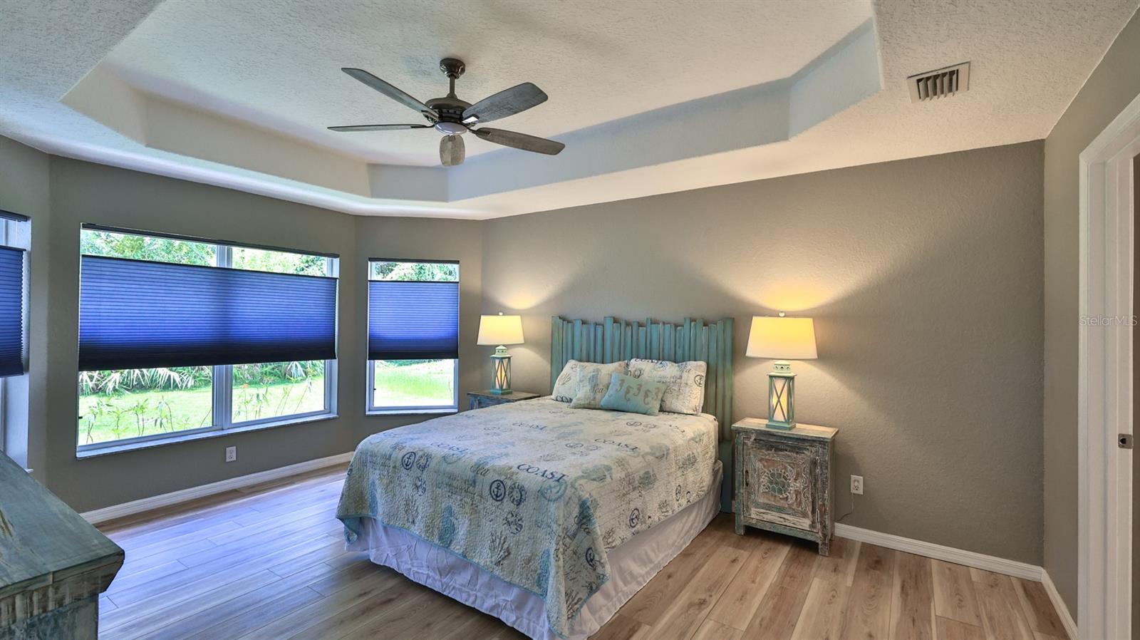 LIONSPAW ACCLAIM TR A - Residential