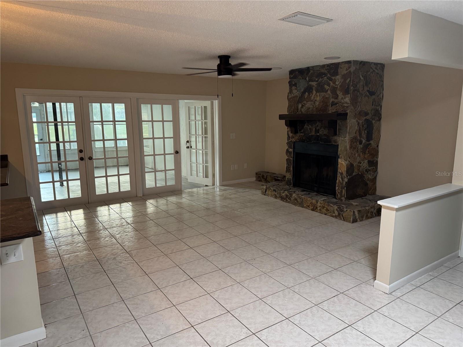 LAKE PADGETT ESTATES - Residential
