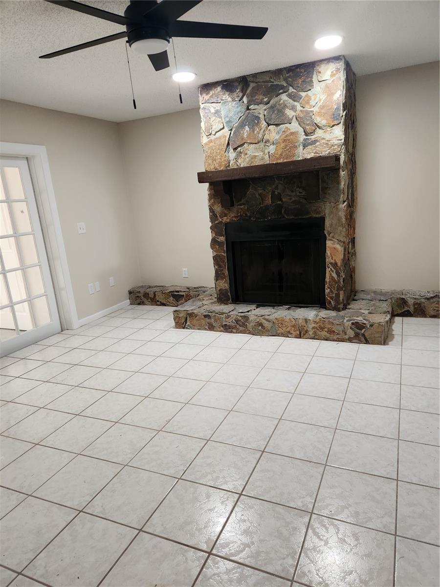 LAKE PADGETT ESTATES - Residential