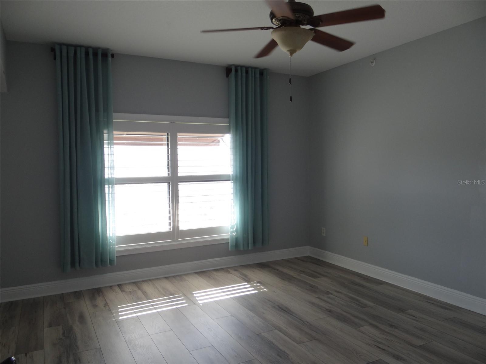 WINDWARD/LK CONWAY - Residential Lease