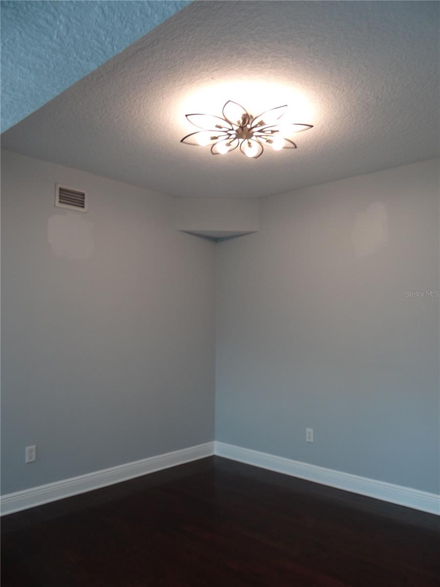 WINDWARD/LK CONWAY - Residential Lease