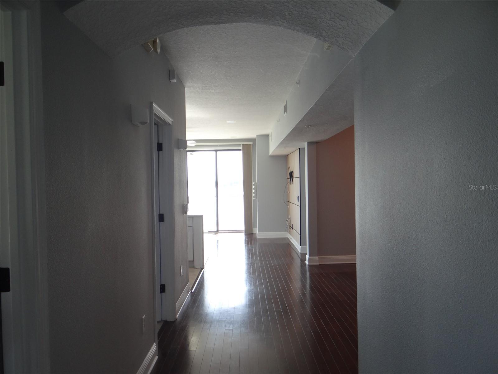 WINDWARD/LK CONWAY - Residential Lease