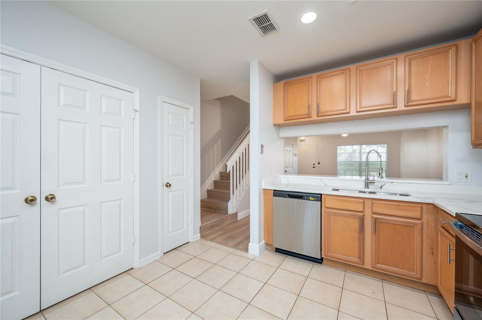 CHASE TWNHMS - Residential Lease