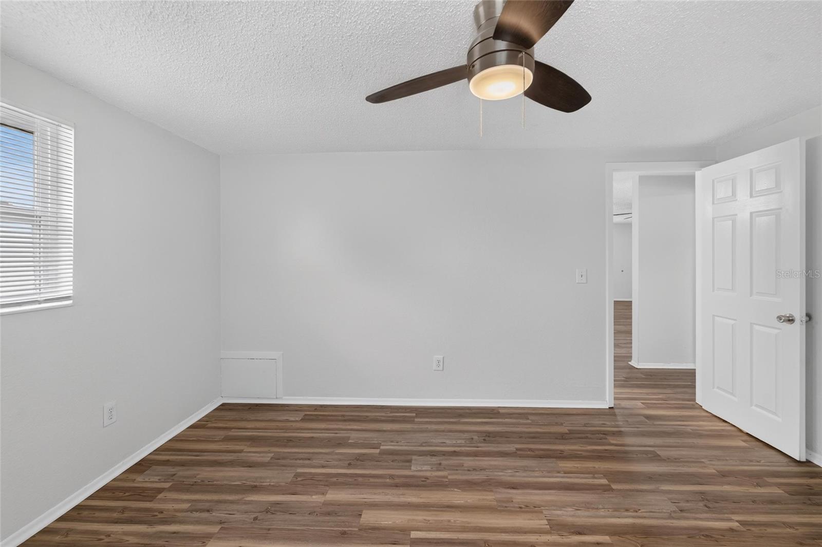 BAY CREST PARK UNIT 01 - Residential