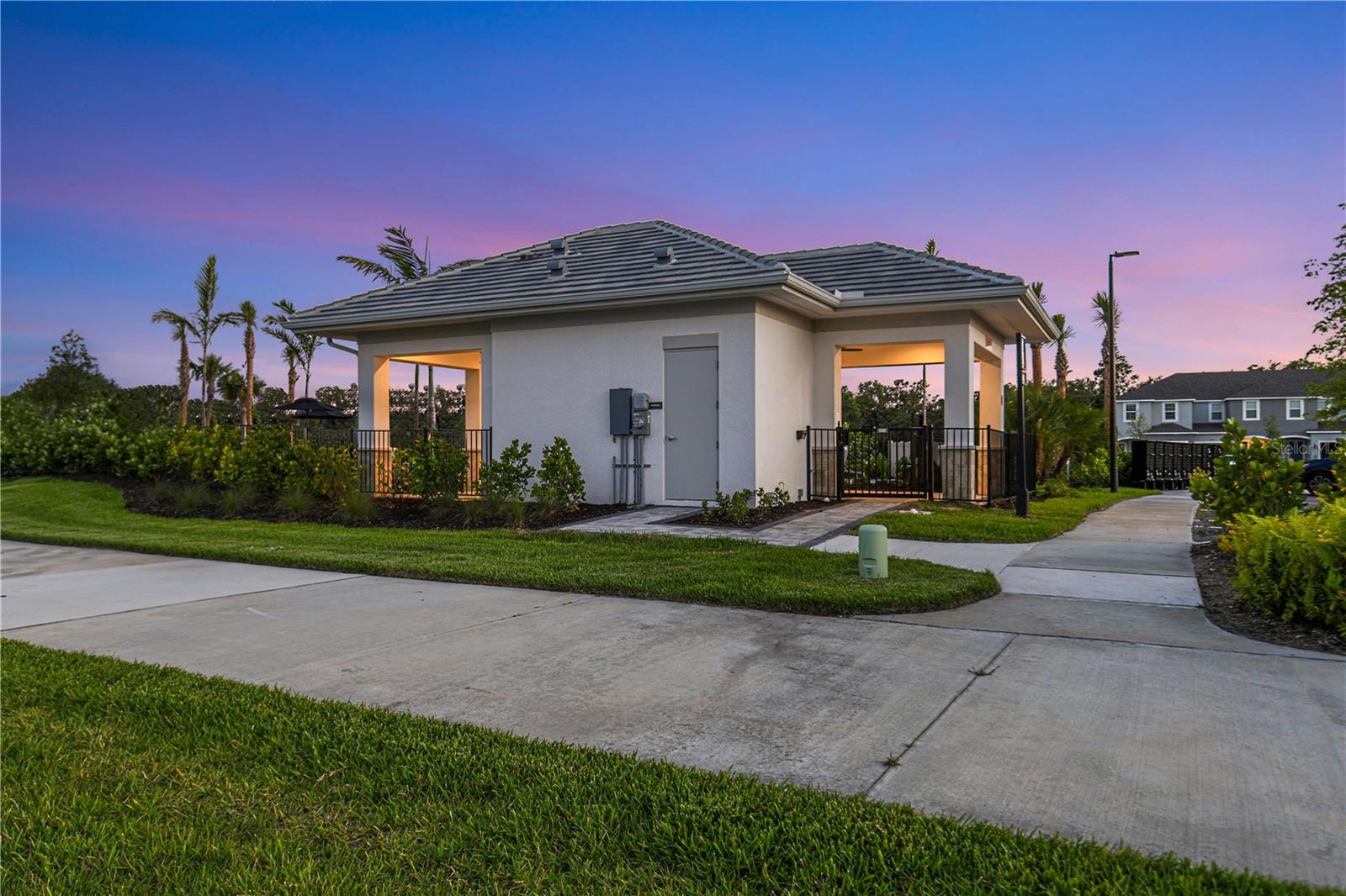 THE TOWNS AT SKYE RANCH - Residential