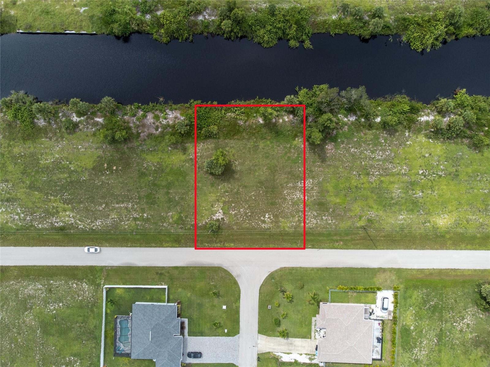 CAPE CORAL - Land
