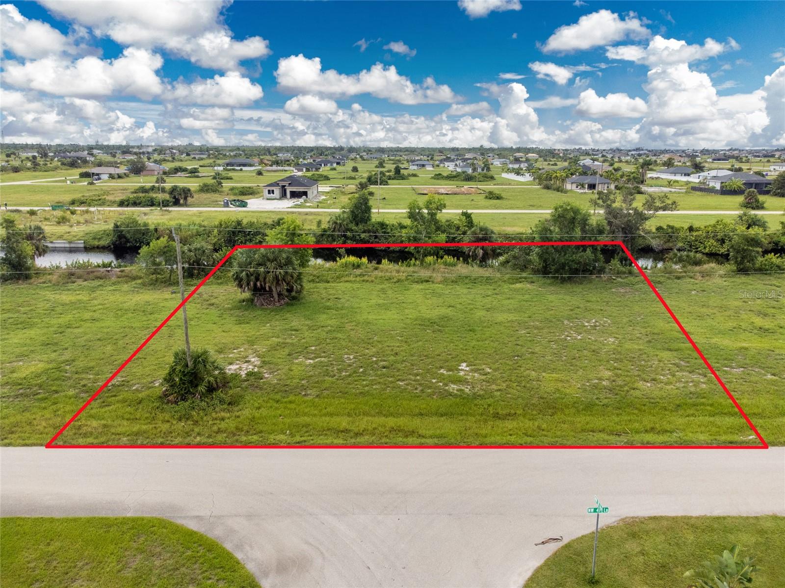 CAPE CORAL - Land
