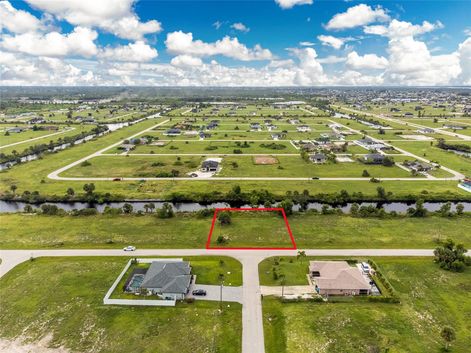 CAPE CORAL - Land