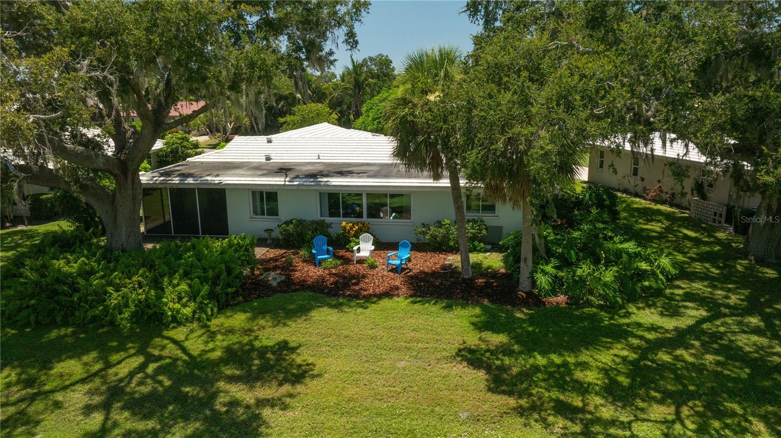 VILLAGE GREEN CLUB ESTATES - Residential
