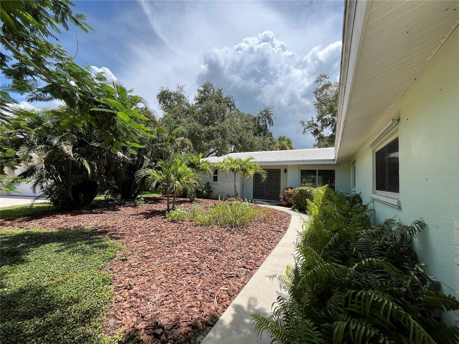 VILLAGE GREEN CLUB ESTATES - Residential