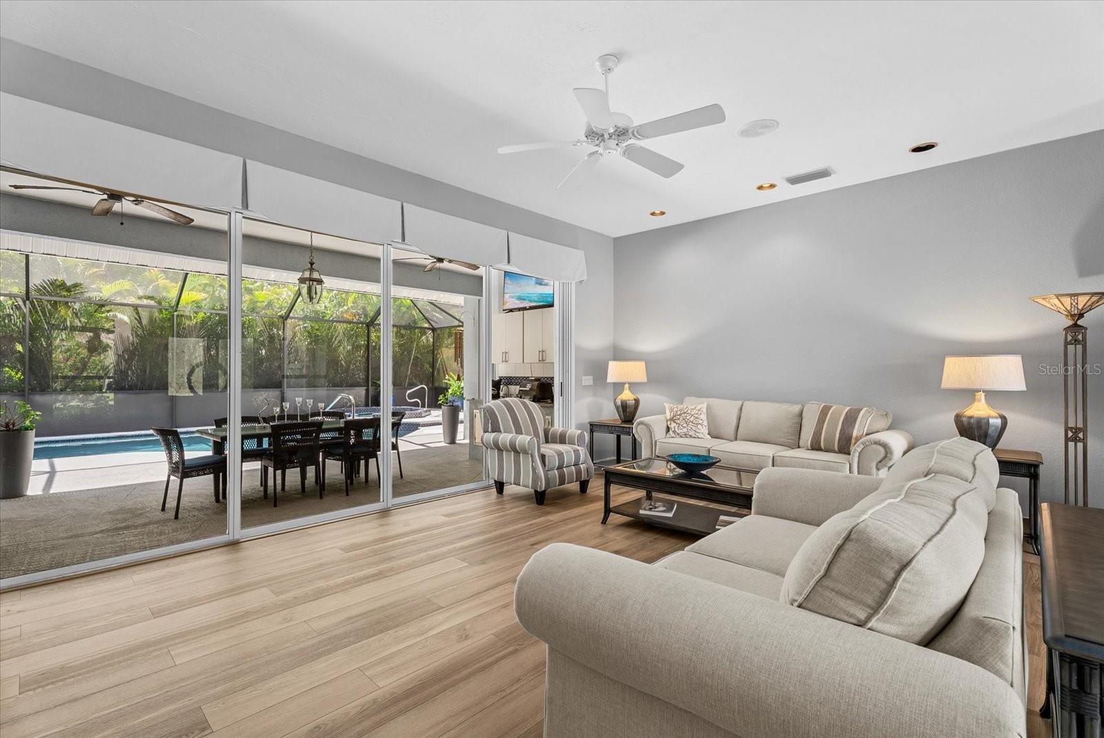 VENICE GOLF & COUNTRY CLUB - Residential