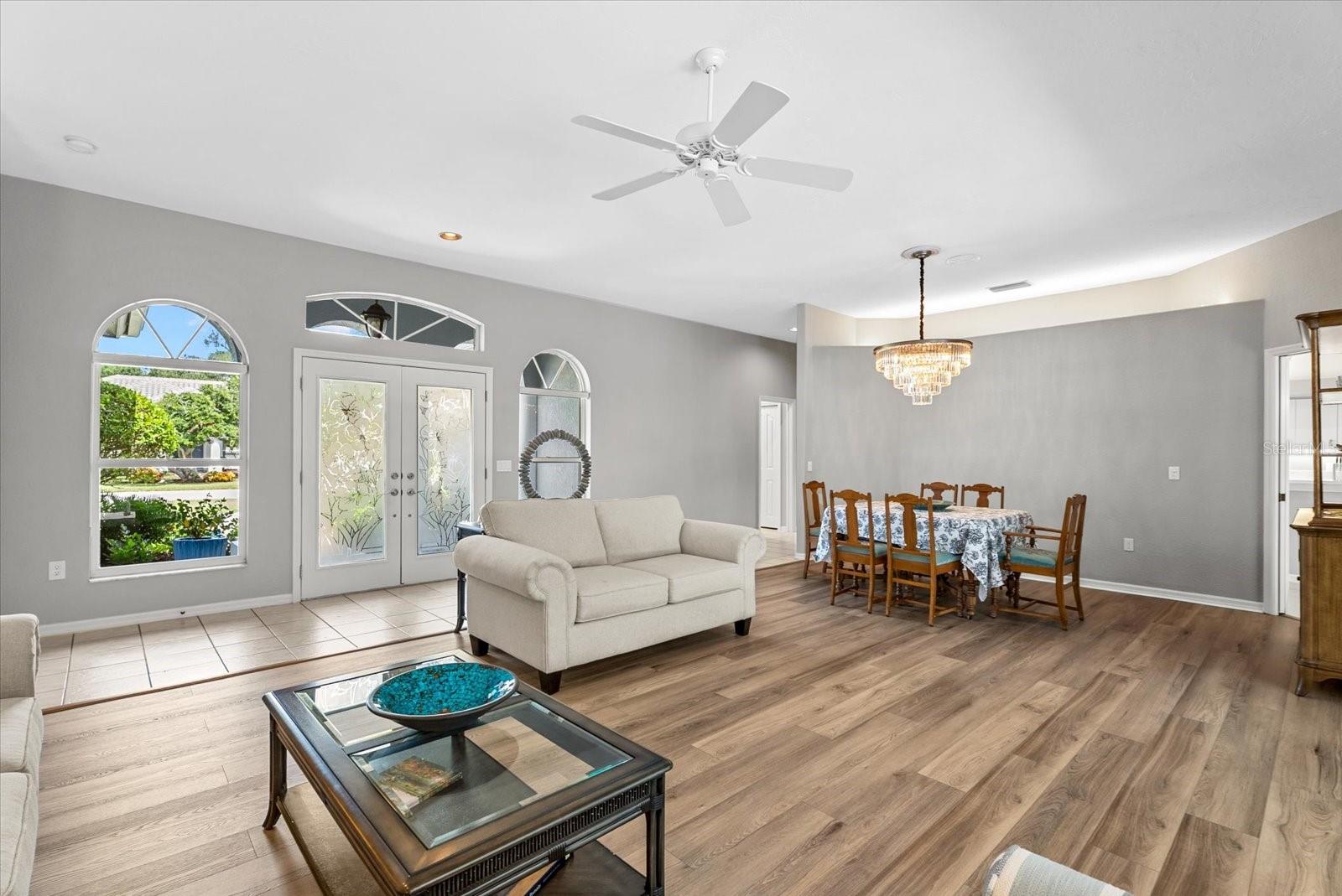 VENICE GOLF & COUNTRY CLUB - Residential