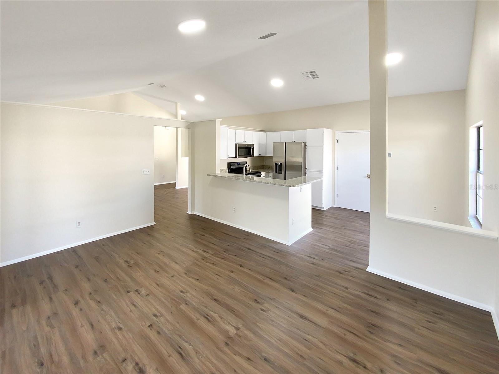 SUMMER WOODS - Residential