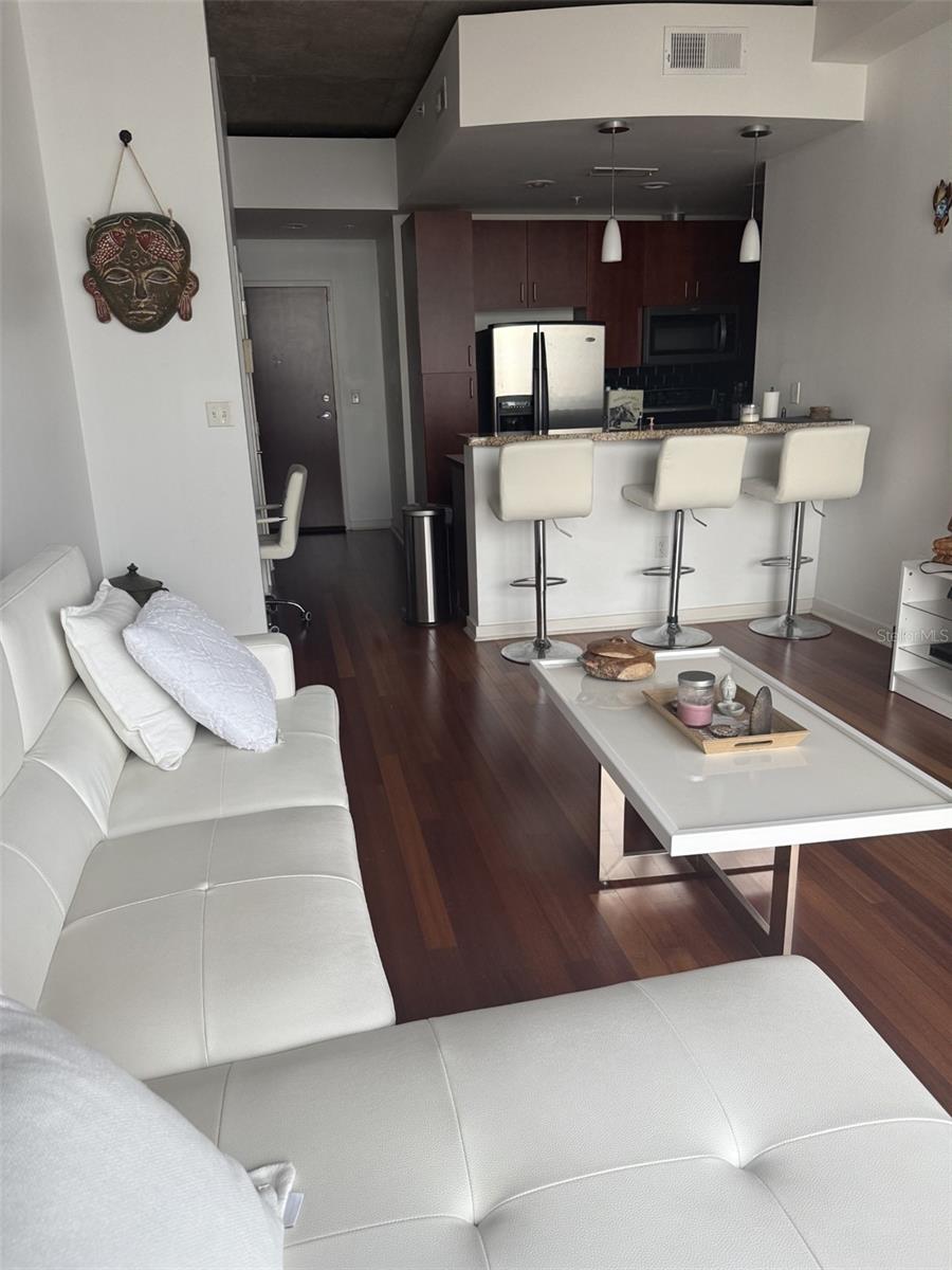 SOLAIRE/PLAZA CONDO - Residential