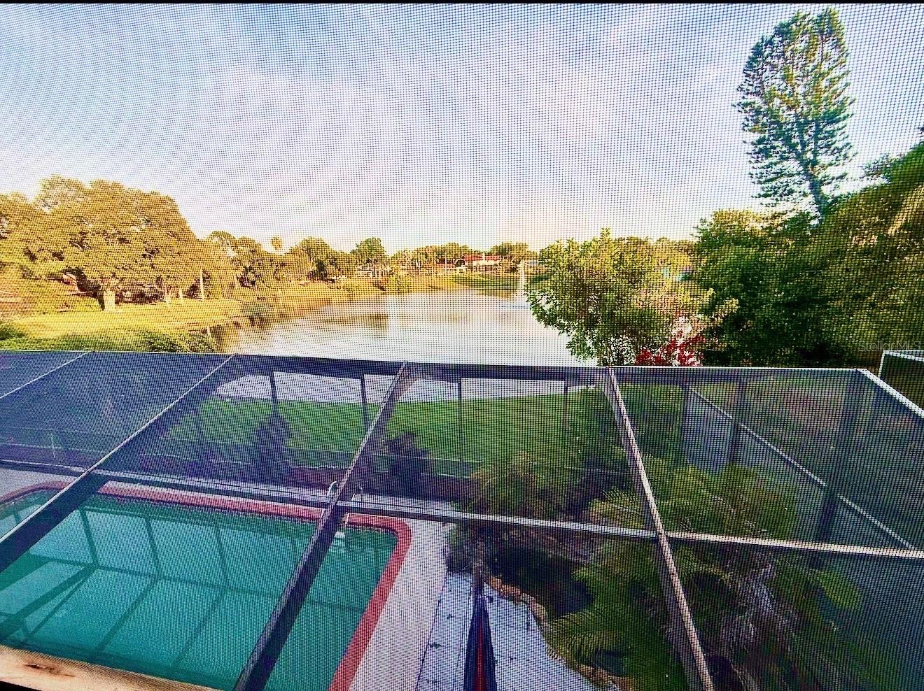 LAKE VALENCIA - - Residential