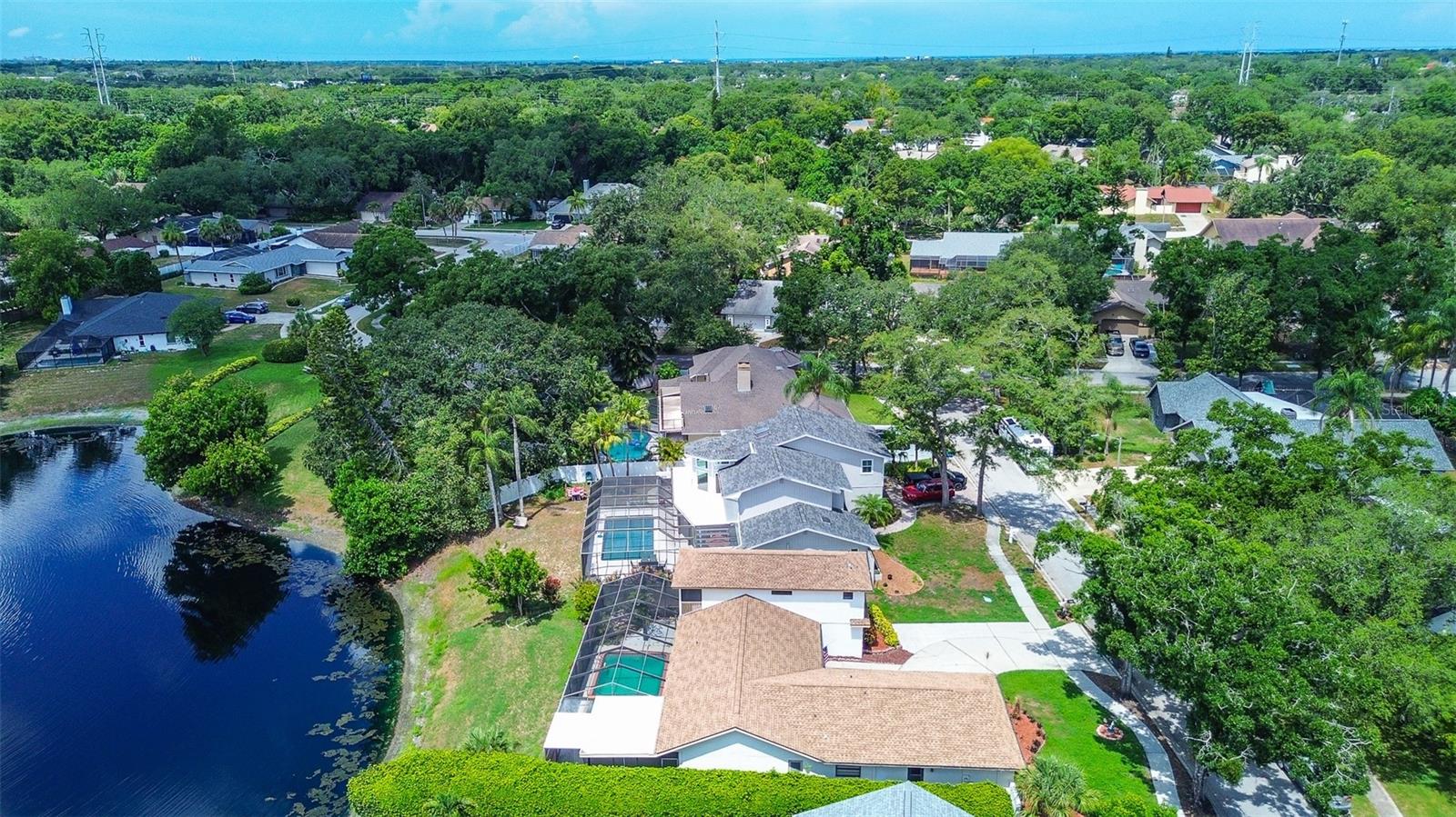 LAKE VALENCIA - - Residential