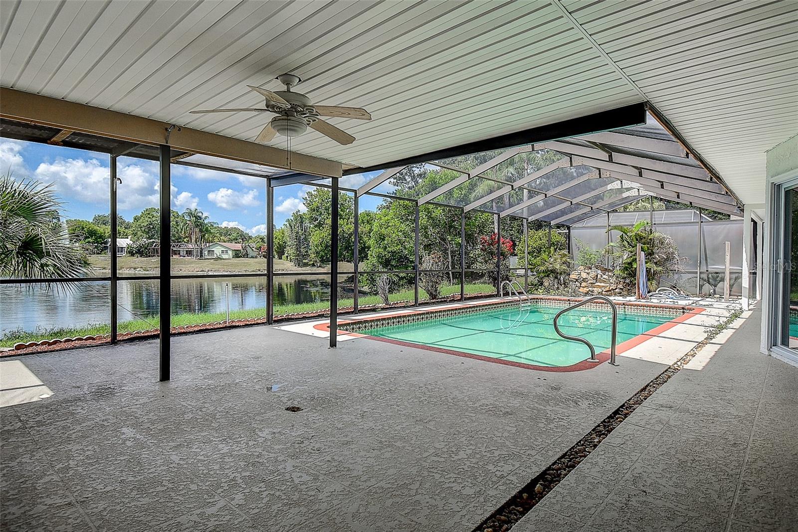LAKE VALENCIA - - Residential