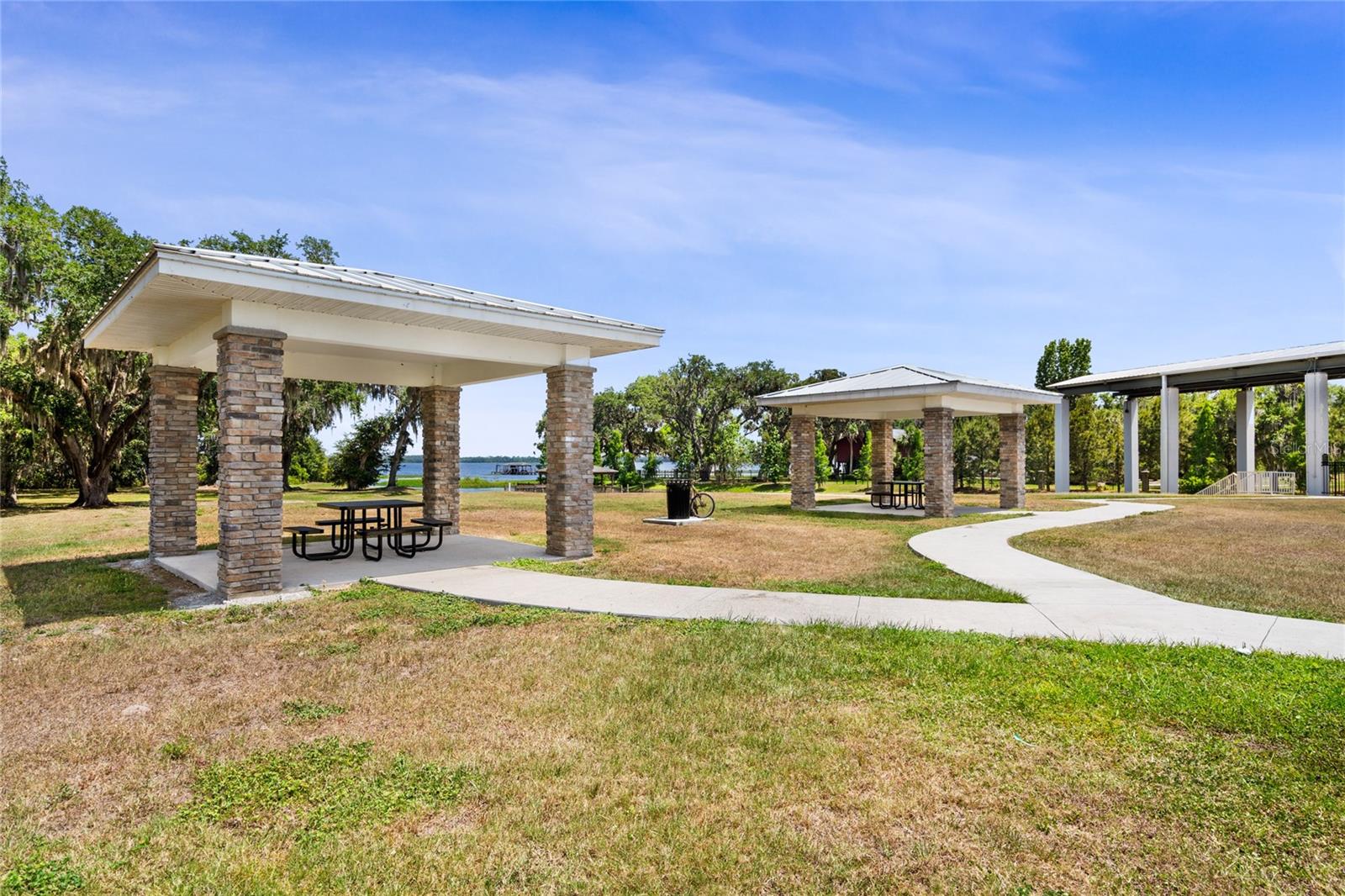 HANOVER LAKES PH 3 - Residential