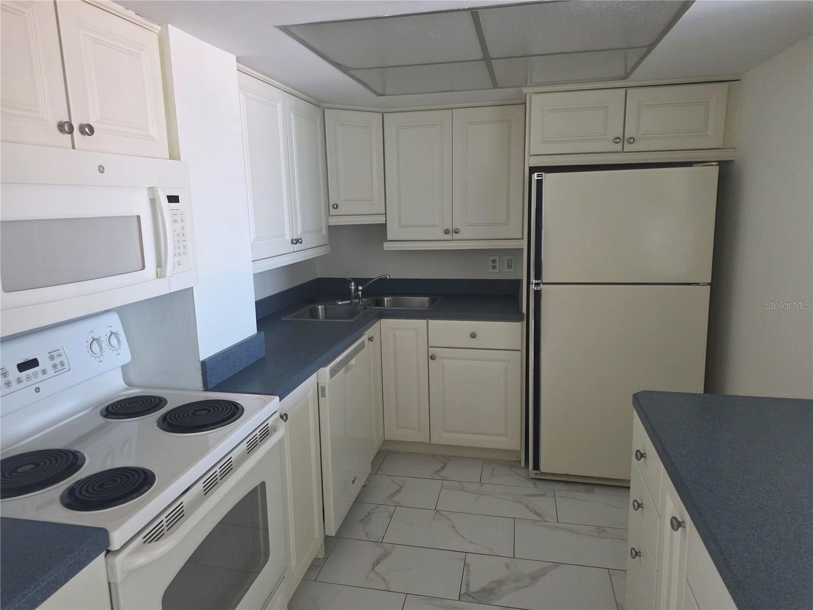 BAYWAY ISLES POINT BRITTANY SIX - Residential Lease