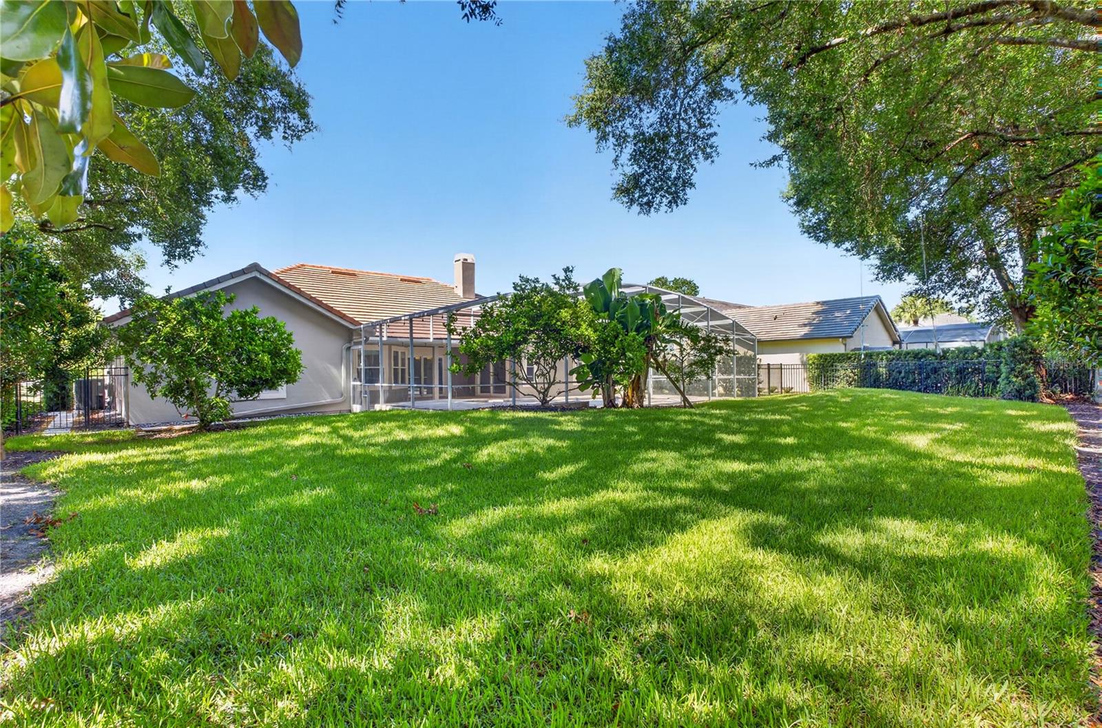 MUIRFIELD VILLAGE - Residential