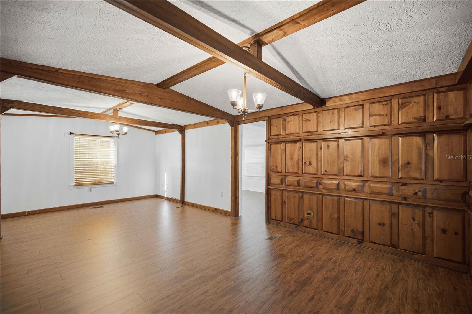 BELLEVIEW - Residential