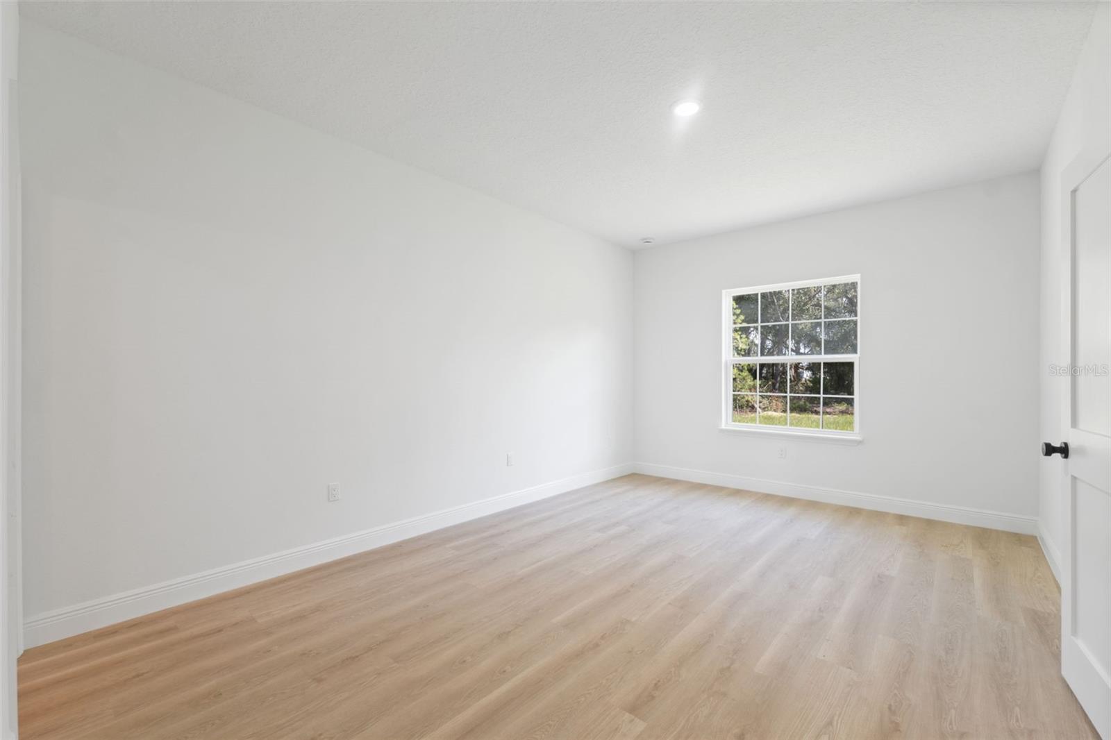 MARION OAKS UN 03 - Residential Lease