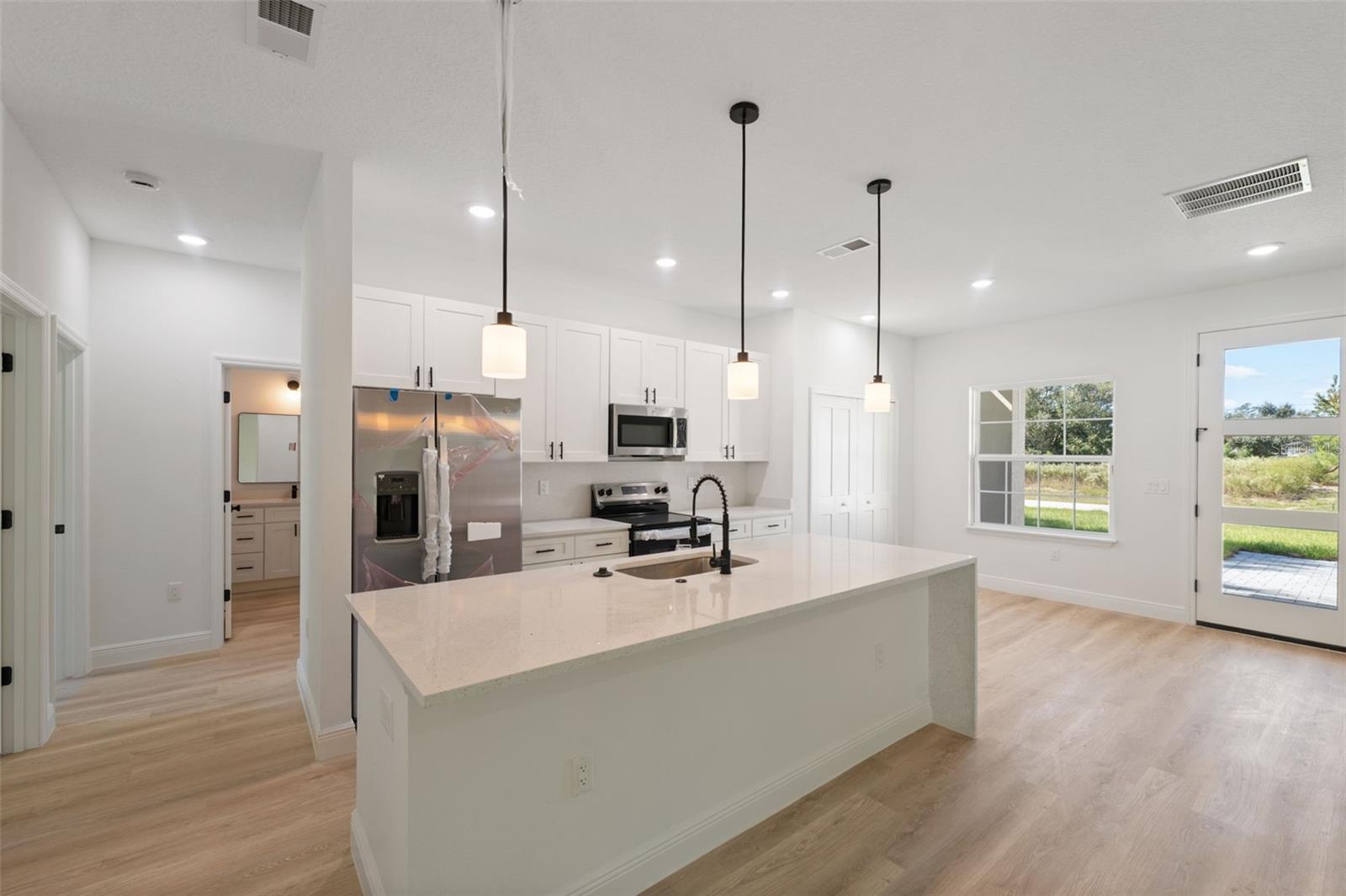 MARION OAKS UN 03 - Residential Lease