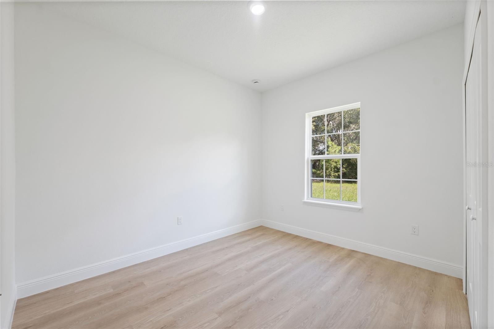 MARION OAKS UN 03 - Residential Lease