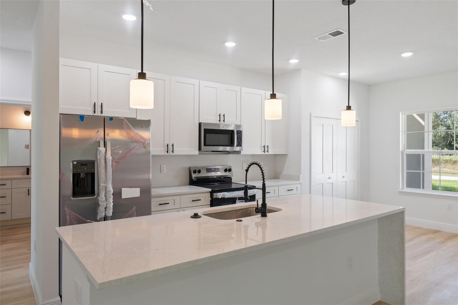 MARION OAKS UN 03 - Residential Lease