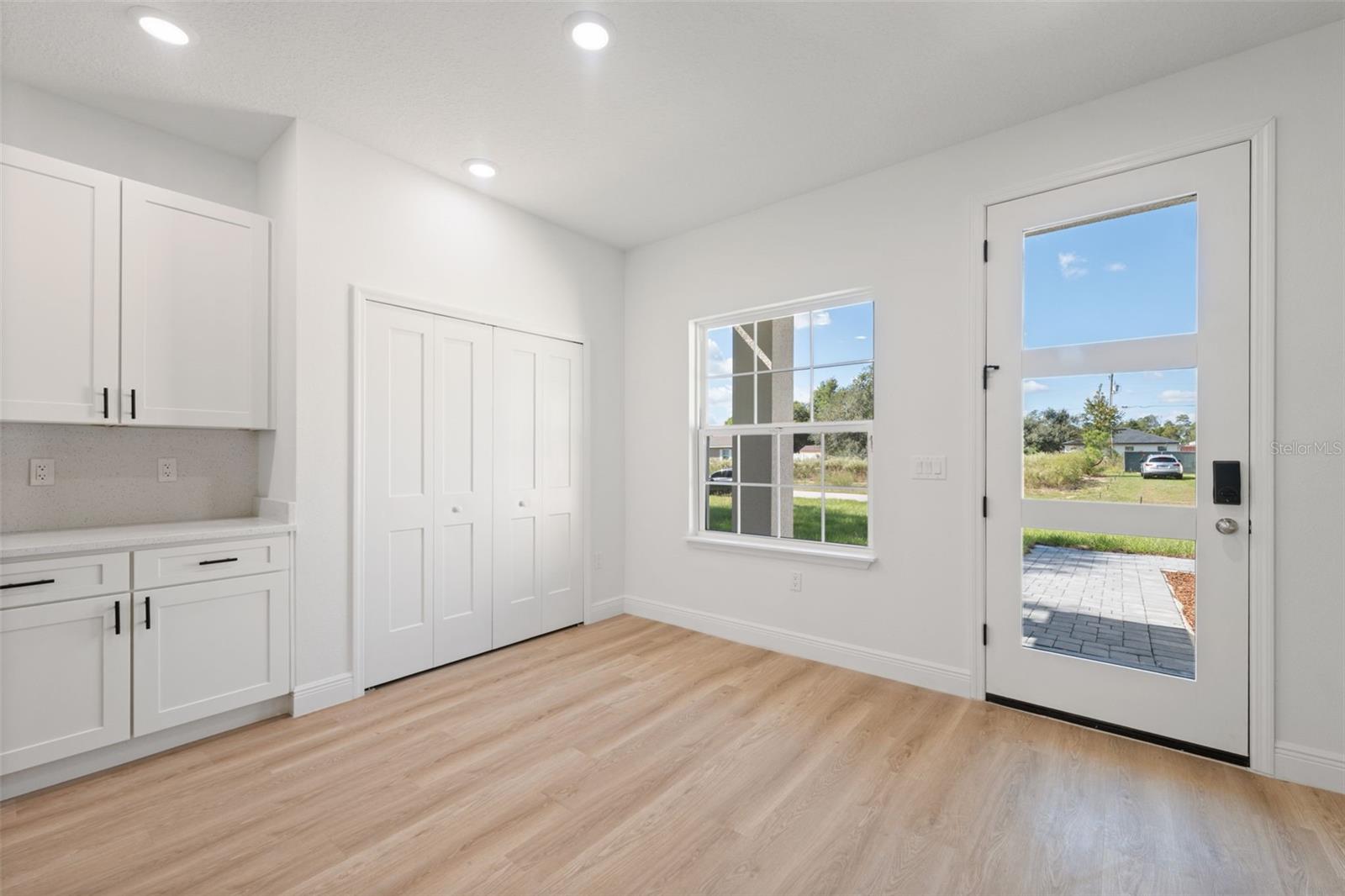 MARION OAKS UN 03 - Residential Lease