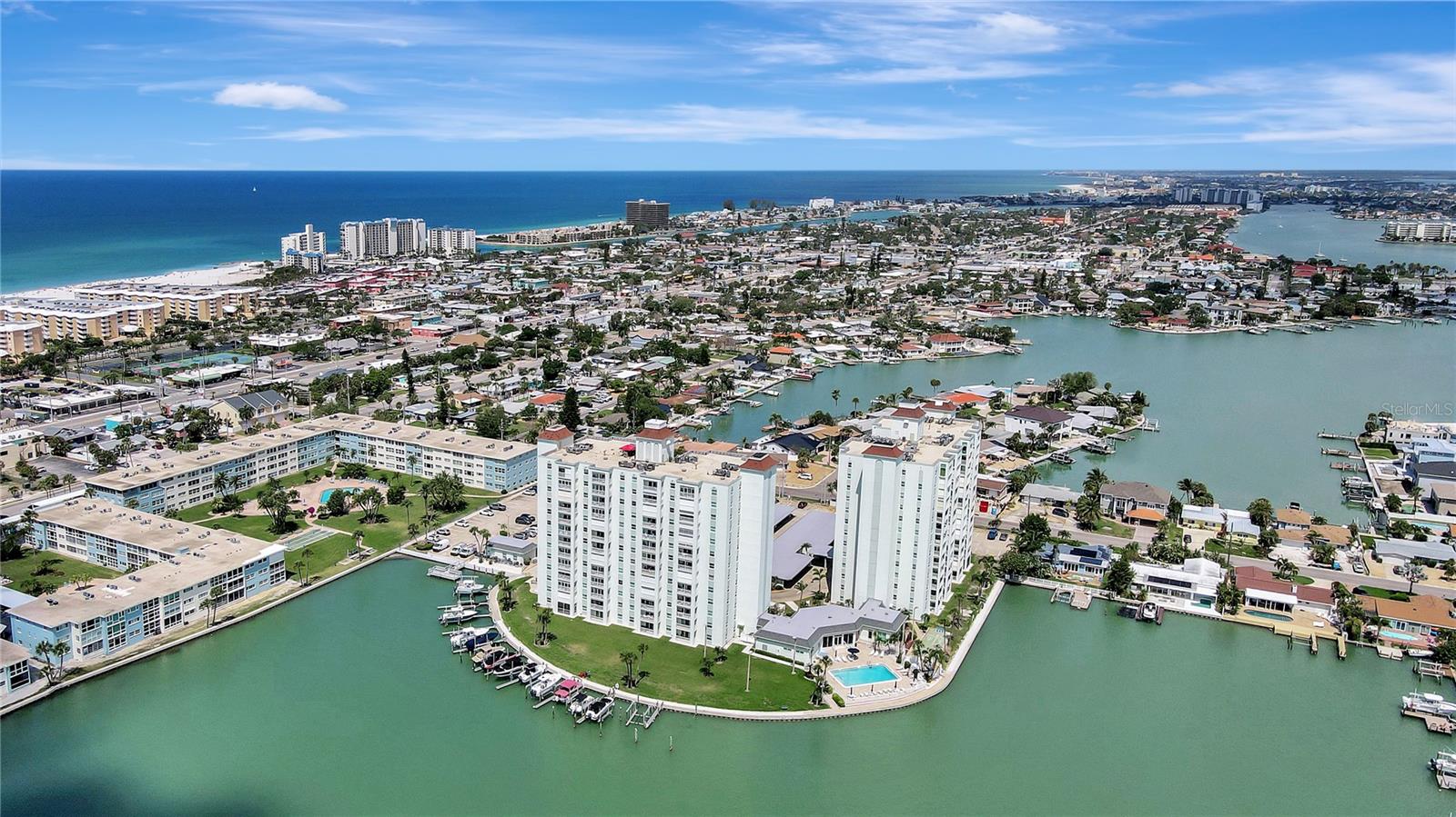 THREE PALMS POINTE CONDO - Residential