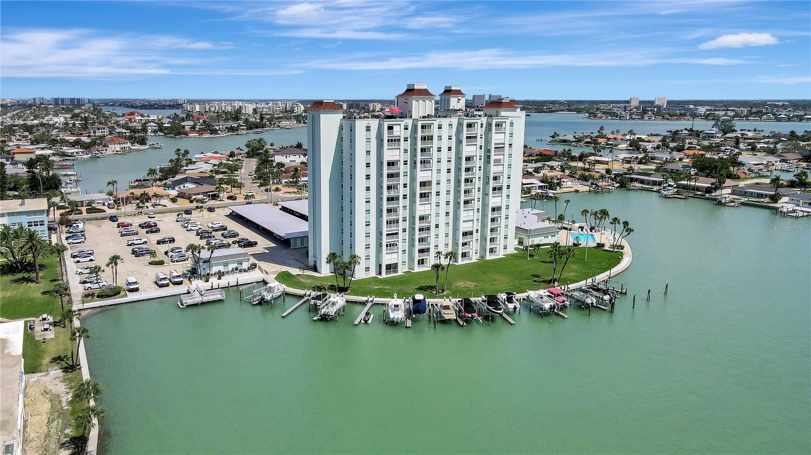 THREE PALMS POINTE CONDO - Residential