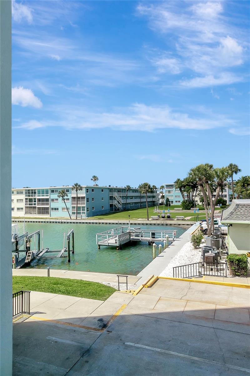 THREE PALMS POINTE CONDO - Residential