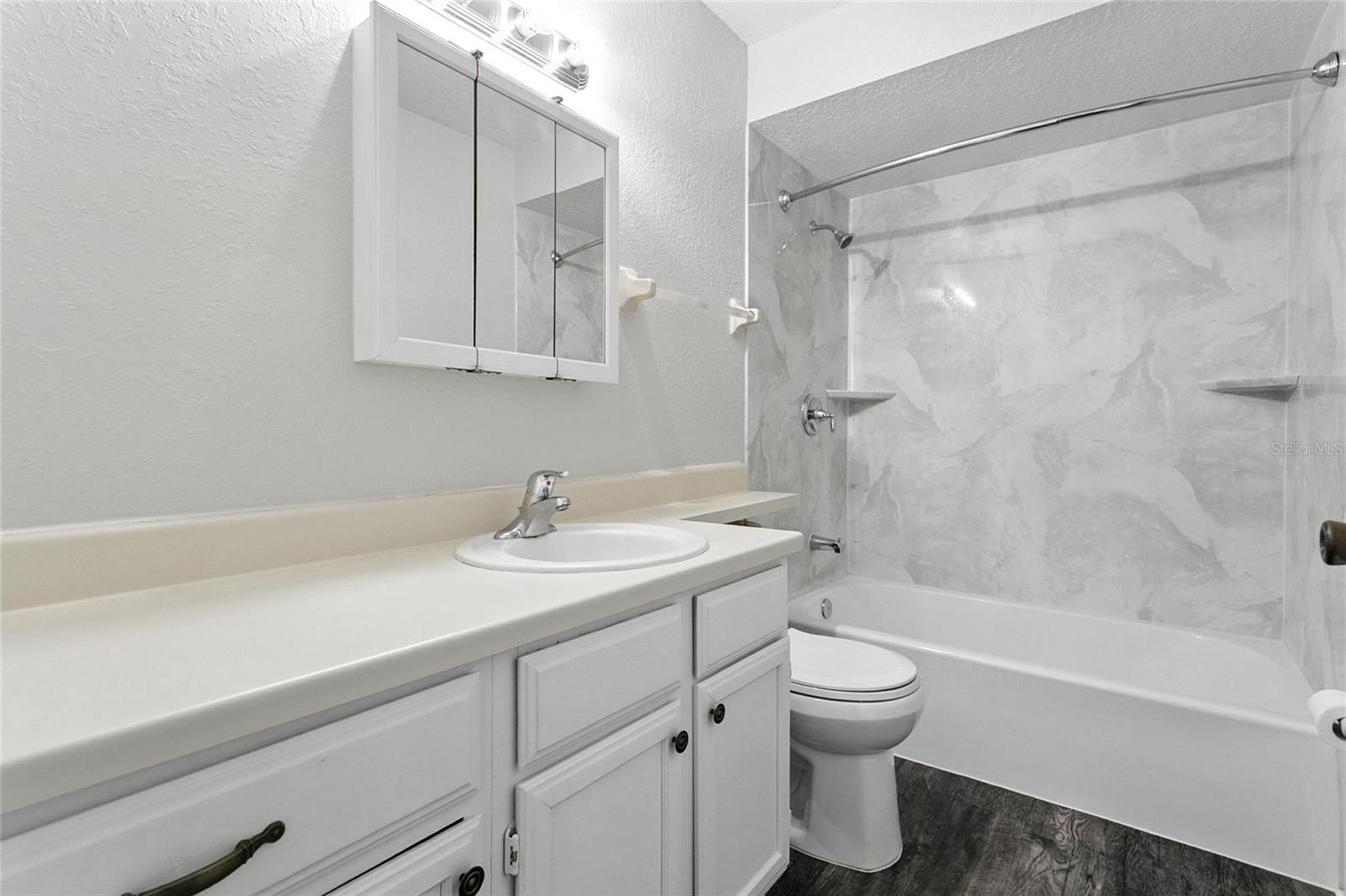 IMAGES CONDO - Residential