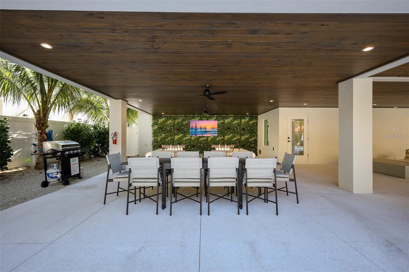 LIDO BEACH - Residential