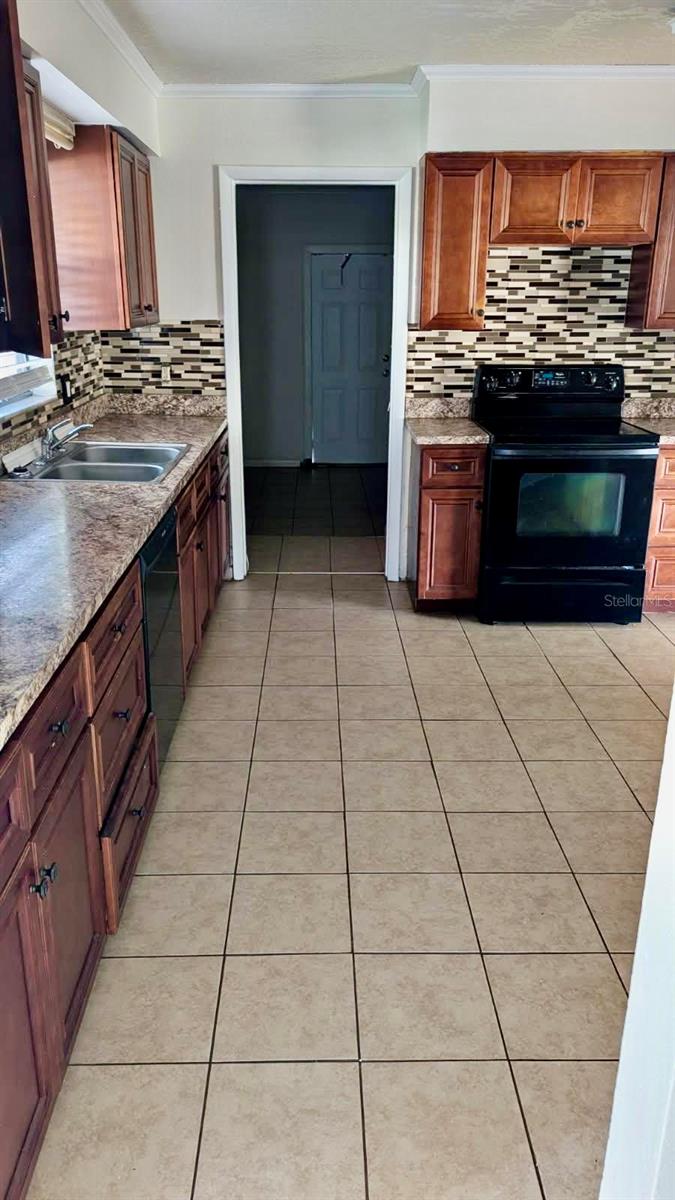 KINGS GRANT UNIT 02 - Residential