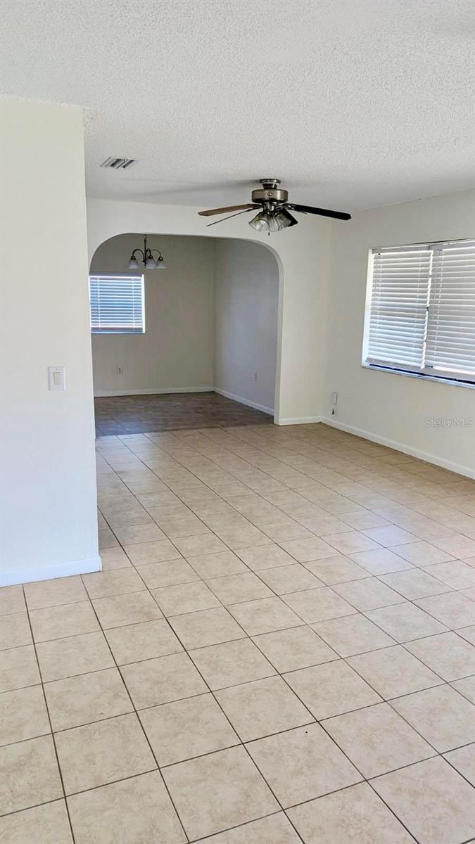 KINGS GRANT UNIT 02 - Residential
