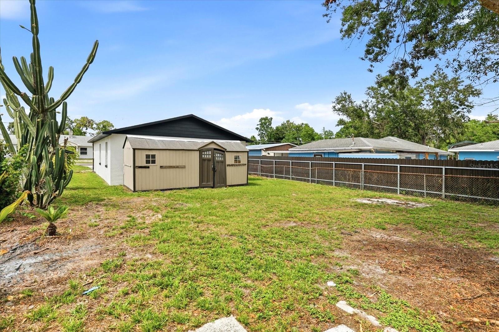 SEMINOLE LAKE ESTATES - Residential