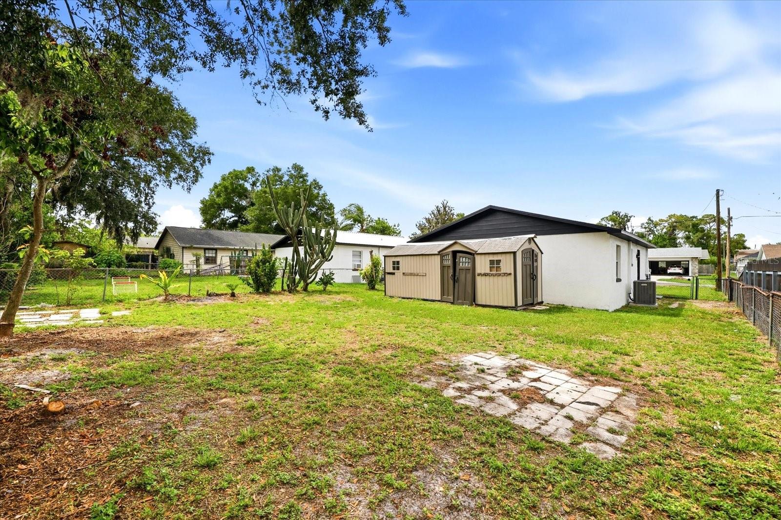 SEMINOLE LAKE ESTATES - Residential